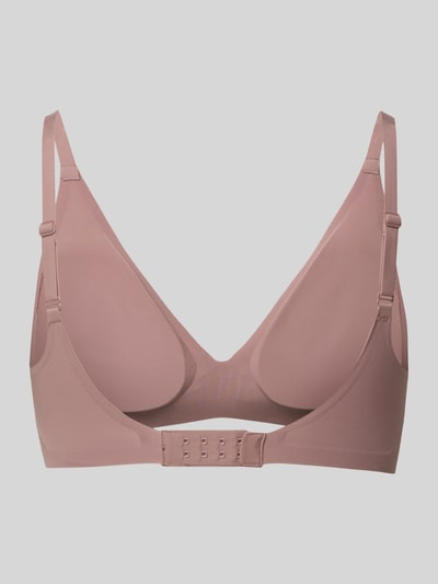 Productfoto, Slim Fit bh met verlengbare bandjes model 'Zero' van Sloggi, dames bh, elastische materiaalmix, haaksluiting, nude kleur, zachte textuur.