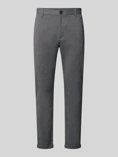 Produktfoto, Slim Fit Hose mit Viskose-Anteil in verkürzter Passform von Lindbergh, szary, elastyczna mieszanka wiskozy, krój slim fit, skrócony, wpuszczane kieszenie, kieszenie z tyłu, zapięcie na guzik i zamek błyskawiczny, szerokość w rozmiarze M: 42 cm, długość wewnętrzna nogawki w rozmiarze M: 72 cm.