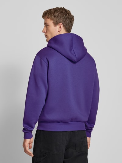 REVIEW Sweatjacke mit Label-Print Purple 5