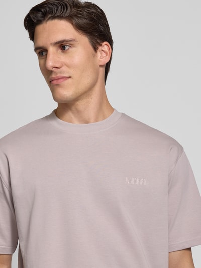 WOODBIRD T-Shirt mit Label-Stitching Modell 'Baine' Flieder 3