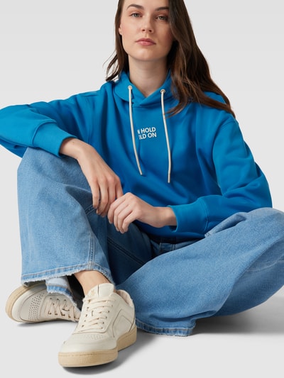 Jake*s Casual Hoodie mit Statement-Print Blau 3