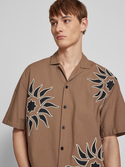 REVIEW Koszula casualowa z kołnierzem z połami Ziemisty brązowy 3