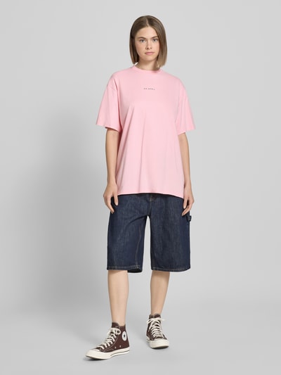 OH APRIL Oversized T-Shirt mit Label-Print Hellrosa 1