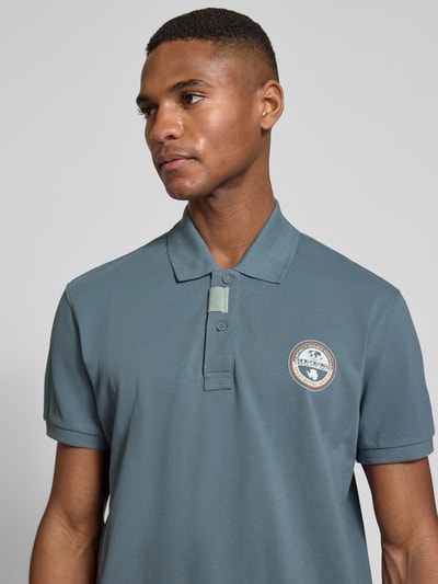 Napapijri Regular Fit Poloshirt mit Label-Stitching Modell 'CLANIS' Eisblau 3