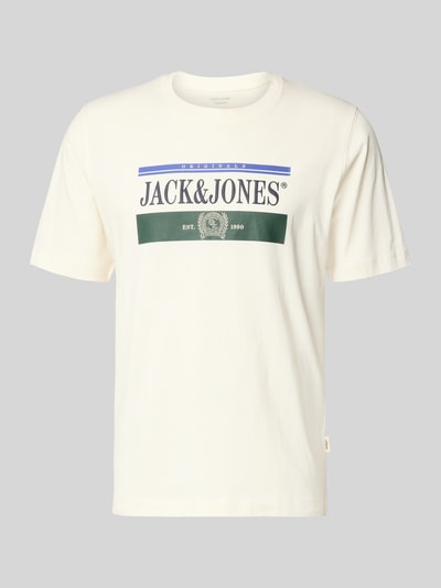 Produktfoto, T-shirt mit Label-Print Modell 'FREDERIKSBERG' von JACK & JONES, cremefarben, gerader Schnitt, reine Baumwolle, Rundhalsausschnitt, sichtbarer Print, Kontext: Herren T-Shirt, Rückenlänge Größe M 70 cm.