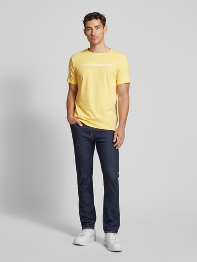 Lindbergh T-Shirt mit Label-Print Modell 'Copenhagen' Gelb 1