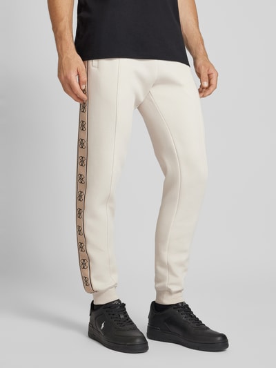 Guess Activewear Regular Fit Sweatpants mit Label-Print Modell 'MICKEY' Offwhite 4