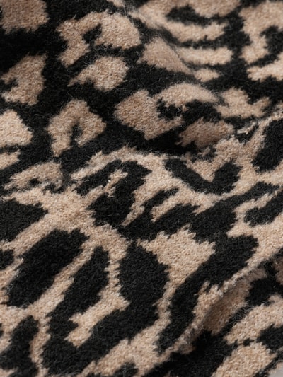 Produktfoto, Tuch mit Woll-Anteil Modell 'Leo' von Kurt Beines, beige-schwarzes Strickmuster, weiche Textur, elastisch, Dreiecksform