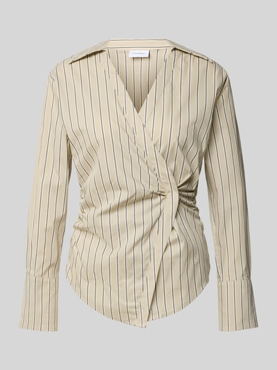 Produktfoto, Slim Fit Bluse in Wickel-Optik von COMMA, cremefarben mit schwarzen Streifen, Hemdblusenkragen, glatte Textur, Baumwoll-Mix mit Stretch-Anteil, Allover-Look, V-Ausschnitt
