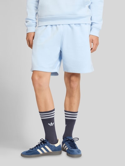 adidas Originals Sweatshorts aus Baumwoll-Mix Hellblau 4