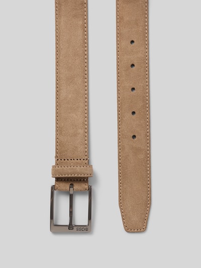 Produktfoto, Gürtel aus echtem Rindsleder Modell 'ELLOY' von BOSS in Veloursleder-Optik, Label-Prägung, Dornschließe, beige Textur