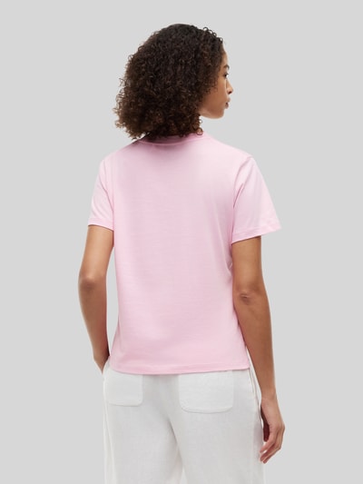 Tommy Hilfiger krój regular fit t-shirt z czystej bawełny z nadruk z logo Mocnoróżowy 5