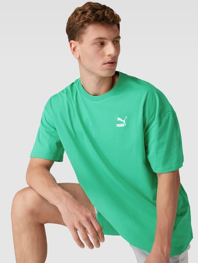 PUMA PERFORMANCE Oversized T-Shirt mit Label-Print Modell 'CLASSICS' Grass 3