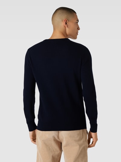 Gant Gebreide pullover van lamswolmix met V-hals Marineblauw - 5