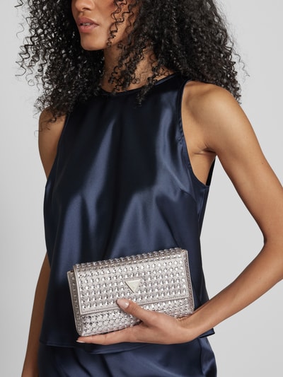 Guess Umhängetasche mit Ziersteinbesatz Modell 'ZALINA' Silber 1