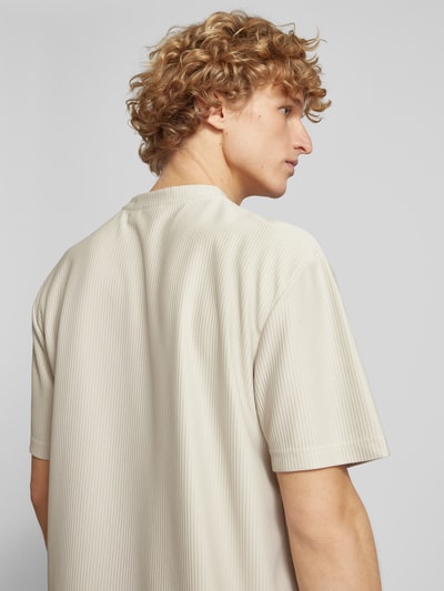 Only & Sons Relaxed Fit T-Shirt mit Label-Detail Modell 'FRED' Offwhite 3