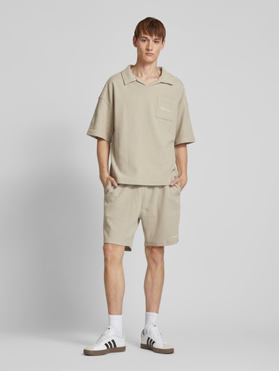 ANOTHER COTTON LAB Relaxed Fit Shorts mit Strukturmuster Offwhite 1