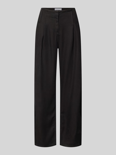 Produktfoto, Wide Fit Jeans aus reinem Lyocell von Iro in Schwarz, mit Bundfalten, Gesäßtaschen und Reißverschluss, glatte Textur