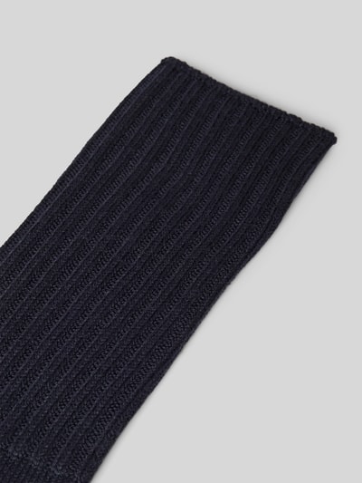 Falke Socken aus Schurwoll-Mix mit Label-Detail Modell 'Nelson' Marine 2