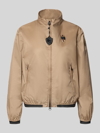 Produktfoto, Jacke mit Zweiwege-Reißverschluss Modell 'ANNABEL' von Blauer Usa in beige met opstaande kraag, labeldetails, ritszakken, regular fit, ruglengte 58 cm, schouderbreedte 42 cm, borstwijdte 50 cm, mouwlengte 60 cm