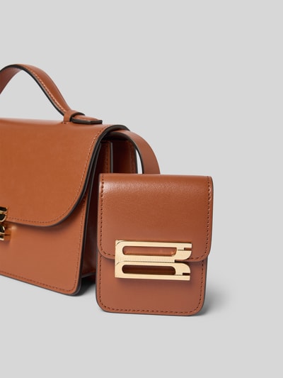 Victoria Beckham Handtasche mit Label-Detail Hellbraun 3