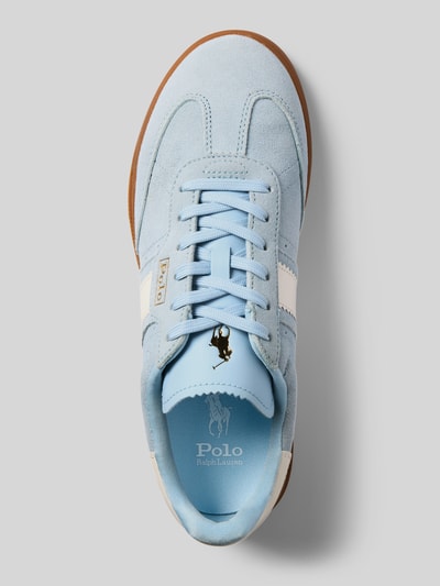 Produktfoto, Sneaker aus Leder mit Schnürung Modell 'HERITAGE AERA' von Polo Ralph Lauren, jasnoniebieski kolor, zaokrąglony czubek, detale z label, gumowa podeszwa, wysokość obcasa 4 cm w rozmiarze 40, wysokość cholewki 6 cm w rozmiarze 40, szerokość w rozmiarze 40: 6 cm