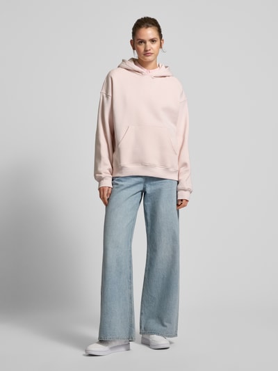 Gina Tricot Oversized Hoodie mit Känguru-Tasche Rosa 1