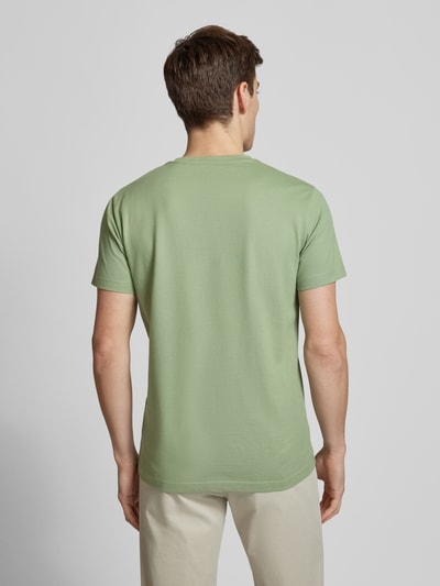 Gant Slim Fit T-Shirt mit Label-Stitching Schilf 5