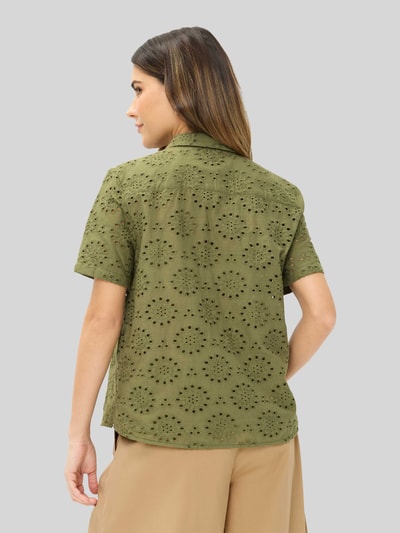 Brax Regular Fit Bluse aus reiner Baumwolle mit Lochstickerei Oliv 5