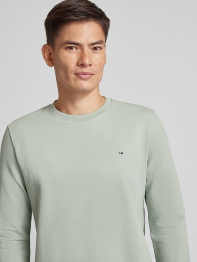 Christian Berg Men Longsleeve mit Label-Stitching Oliv 3