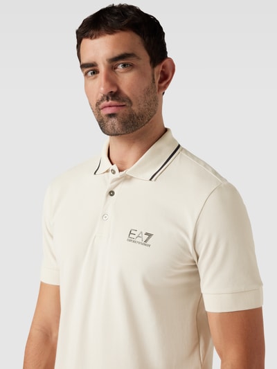 EA7 Emporio Armani Poloshirt mit Label-Print Offwhite 3