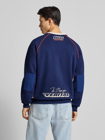 DEUS EX MACHINA Sweatshirt mit Label-Print Modell 'POWER SHIFT CREW' Dunkelblau 5