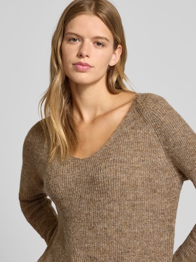 Pieces Sweter z dzianiny o kroju regular fit z prążkowaną fakturą model ‘ELLEN’ Średniobrązowy melanż 3