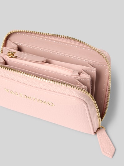 VALENTINO BAGS Portemonnee met labelapplicatie, model 'ALEXIA' Rosé - 3