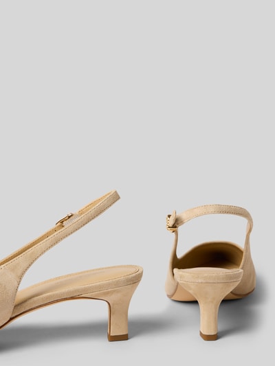 Productfoto, Slingbacks uit echt leer Model 'AMARA' van MICHAEL Michael Kors, spitse model, smalle riempjes met doornsluiting, naaldhak, gladde zool, hakhoogte maat 40: 6 cm, beige tinten, eenvoudige lijnen, gladde structuur.
