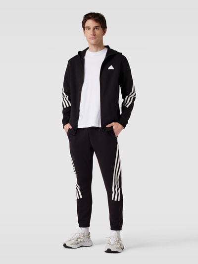 ADIDAS SPORTSWEAR Jogpants mit Kontraststreifen und elastischem Bund Black 1