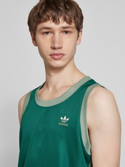 adidas Originals Tanktop mit Strukturmuster Modell 'Mockeyelet' Dunkelgruen 3