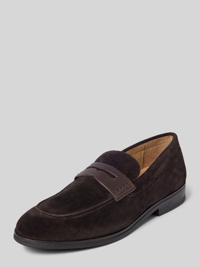 Produktfoto, ciemnobrązowe loafersy z gładkiej welurowej skóry, zaokrąglony nosek, model 'velluto misto kleitos loa' od JOOP! SHOES, loafersy męskie