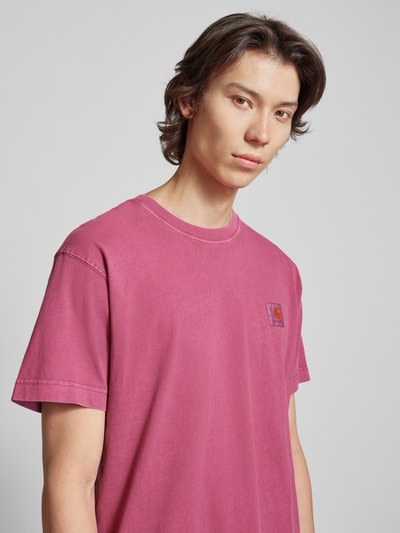 Carhartt Work In Progress T-Shirt mit Label-Patch Modell 'Nelson' Pink 3