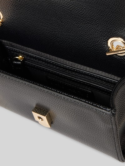 VALENTINO BAGS Kopertówka z imitacji skóry z aplikacją z logo model ‘Divina’ Czarny 4