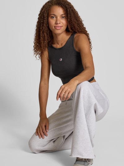 CHAMPION Fitted Fit Crop Top mit Label-Stitching Black 3