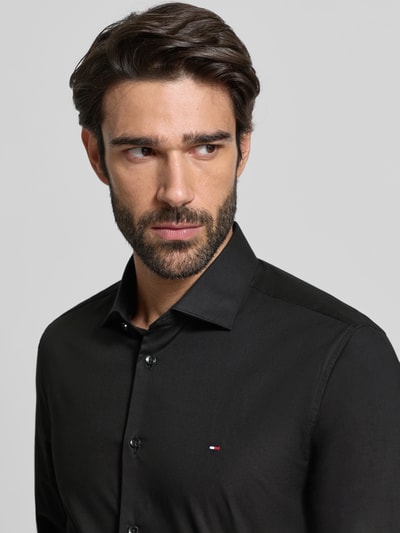 Tommy Hilfiger Tailored Fit Businesshemd aus Baumwoll-Mix Black 3