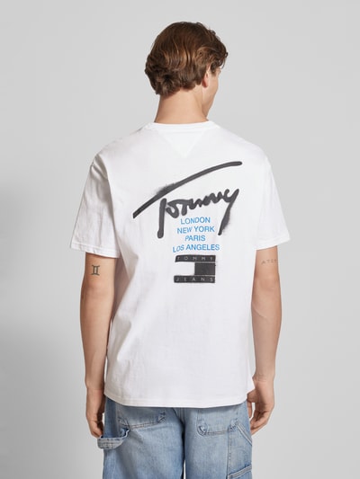 Tommy Jeans T-shirt o kroju Regular Fit z nadrukiem z logo Biały 5