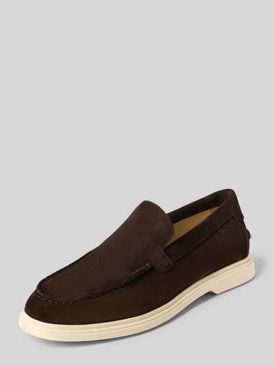Produktfoto, Loafers aus Leder Modell 'Boery' von Gant, naturalna skóra, zaokrąglony czubek, zakładana przez głowę, gumowa podeszwa, wysokość obcasa w rozmiarze 44: 3 cm, wysokość cholewki w rozmiarze 44: 7 cm, szerokość w rozmiarze 44: 5 cm, brązowy kolor, jasna podeszwa, powierzchnia matowa, wyraźne przeszycia