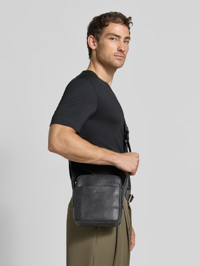 JOOP! COLLECTION Umhängetasche aus echtem Leder Modell 'cardona luan' Black 1