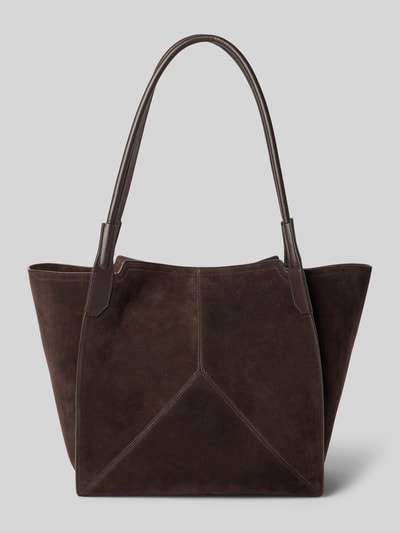 Produktfoto, Shopper aus echtem Leder von Victoria Beckham in Dunkelbraun, klare Linien, weiche Wildleder-Textur, Magnetverschluss, schmale Schulterriemen, Label-Detail, großes Hauptfach und Steckfach innen, Maße 51x31x18 cm.