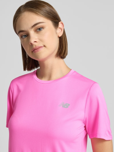 New Balance Regular Fit T-Shirt mit Logo-Print Pink 3