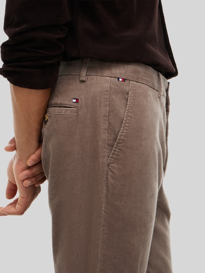 Tommy Hilfiger Slim Fit Cordhose aus Baumwoll-Mix Beige 3