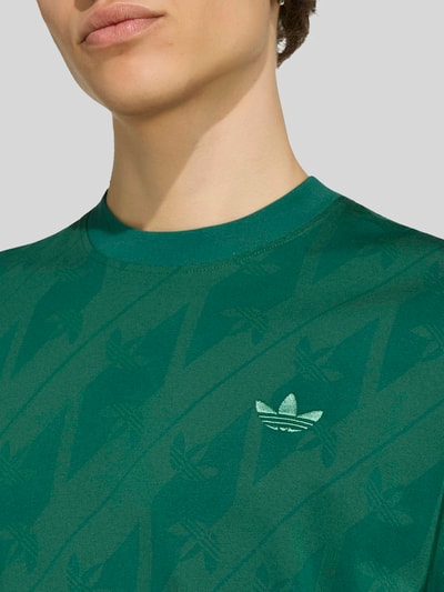 adidas Originals t-shirt o kroju regular fit z czystej bawełny Ciemnozielony 5