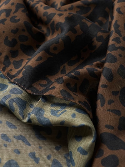 Produktfoto, Schal mit Leo-Print von MORE, braune und schwarze Flecken, Kontraststreifen, glatte Textur, Damen Schal, rechteckige Form
